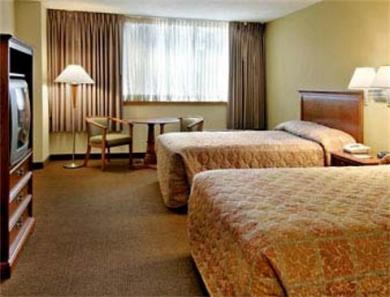 Days Inn & Suites Tallahassee Conference Center I-10 Hotel Oda fotoğraf