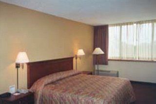 Days Inn & Suites Tallahassee Conference Center I-10 Hotel Dış mekan fotoğraf