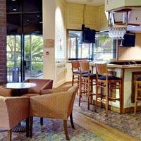 Days Inn & Suites Tallahassee Conference Center I-10 Hotel Dış mekan fotoğraf